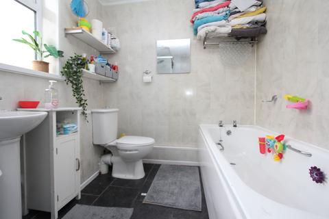 26 Robins Lane, Barry, CF63 1QS
