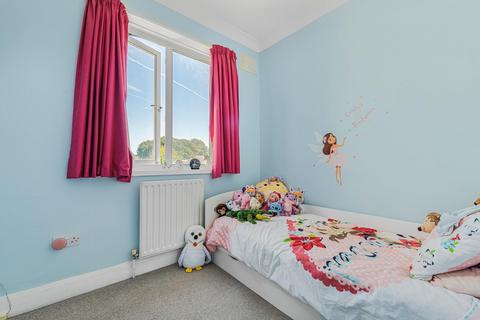 10 Hawley Vale, Dartford, DA2 7RL