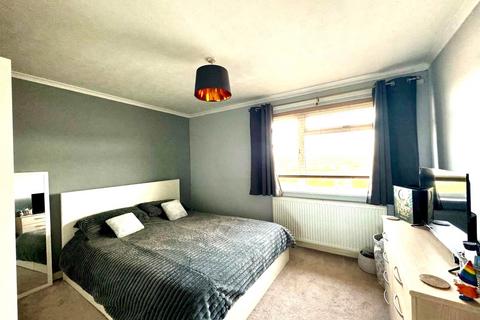 2 bedroom end of terrace house for sale, Shelley Drive, Welling, Kent, DA16