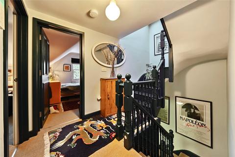 2 bedroom apartment for sale, Crouch Hill, London, N8