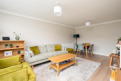 20 Bramble Dene, York, YO24 2RH
