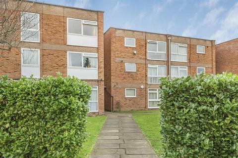 2 bedroom flat for sale, Adamsrill Close, Enfield EN1