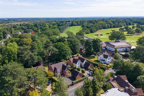 4 bedroom detached house for sale, Ridgemount Road, Sunningdale