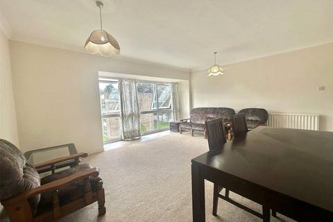 2 bedroom flat to rent, The Spinney, Hertfordshire WD17