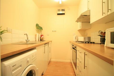 1 bedroom flat to rent, Miller Street, Canada Court, Glasgow G1