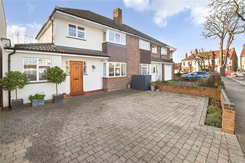 45 Chestnut Drive, Bexleyheath, DA7 4EW