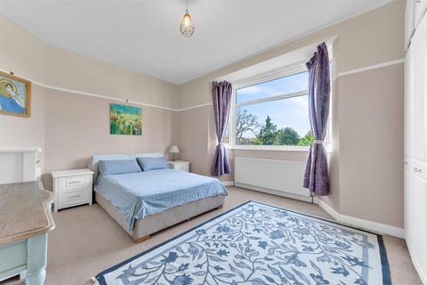 3 bedroom maisonette for sale, Lake Avenue, Bromley