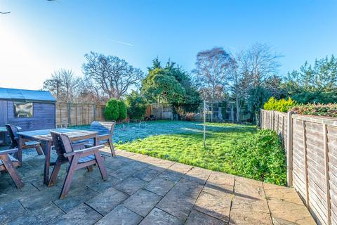 19b Lake Avenue, Bromley, BR1 4EN