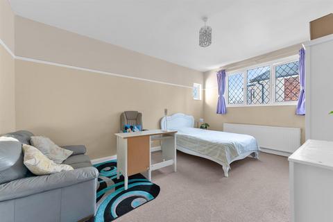 19b Lake Avenue, Bromley, BR1 4EN