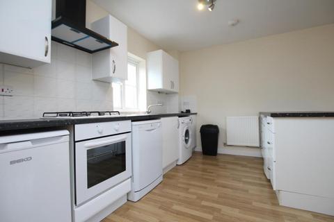 2 bedroom semi-detached house to rent, Shepherds Walk, Bristol BS32