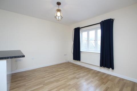 2 bedroom semi-detached house to rent, Shepherds Walk, Bristol BS32