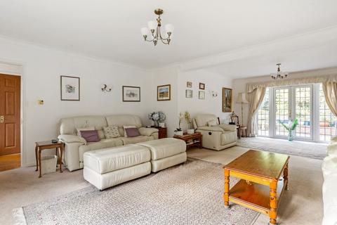 Hollymount Parsonage Lane, Farnham Common, Slough, SL2 3PA