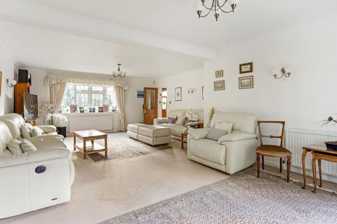 Hollymount Parsonage Lane, Farnham Common, Slough, SL2 3PA