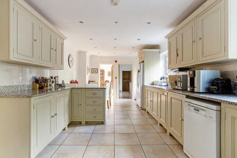 Hollymount Parsonage Lane, Farnham Common, Slough, SL2 3PA