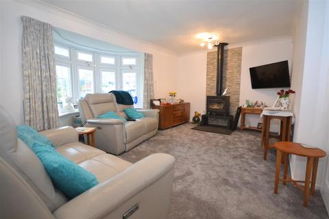 3 bedroom detached bungalow for sale, Aspen Drive, Verwood