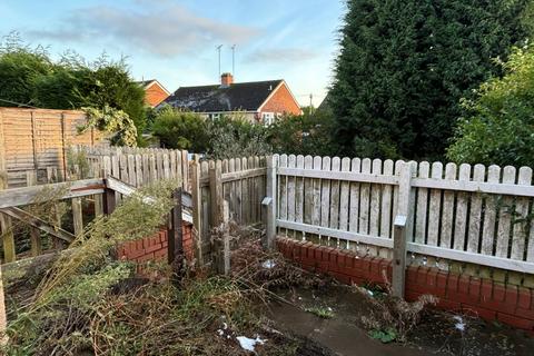 2 bedroom semi-detached house for sale, 123 Langstone Road, Dudley, DY1 2NQ