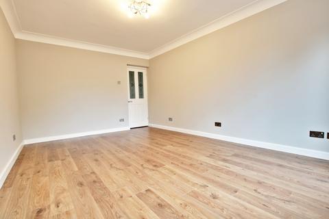 2 bedroom apartment to rent, Copers Cope Road, Beckenham BR3