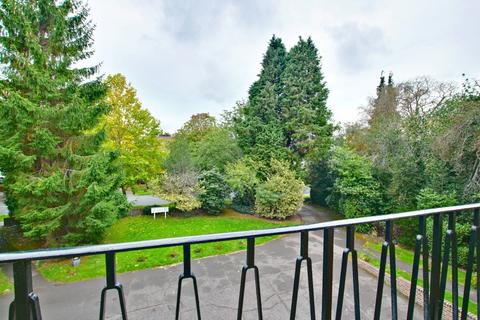 2 bedroom apartment to rent, Copers Cope Road, Beckenham BR3