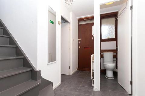 3 bedroom flat to rent, Purcell Street, Hoxton, N1