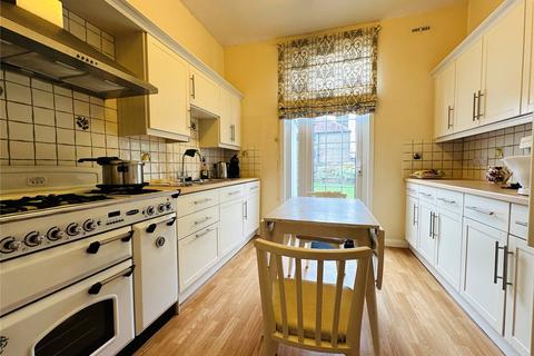 3 bedroom semi-detached house for sale, Thornsbeach Road, London, SE6