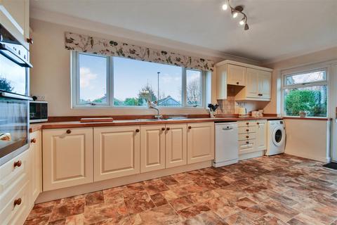 1 Broadlands, Wheldrake, York, YO19 6BS