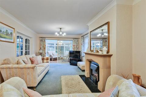 1 Broadlands, Wheldrake, York, YO19 6BS