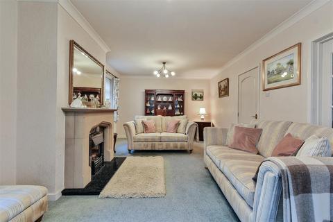 1 Broadlands, Wheldrake, York, YO19 6BS