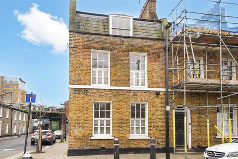 1 York Square, London, E14 7LU