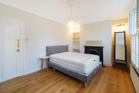 1 York Square, London, E14 7LU