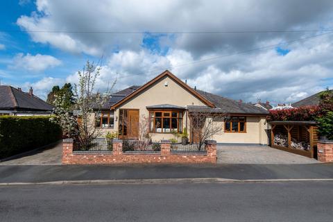 3 bedroom detached house for sale, The Crescent, Stourbridge DY8