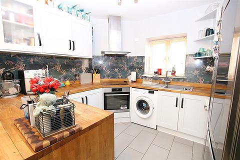 3 bedroom terraced house for sale, Scribers Mews, Upton