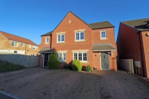 3 bedroom semi-detached house for sale, Tangmere Road, Yarm, TS15 9GF