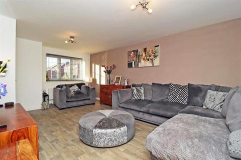 3 bedroom semi-detached house for sale, Tangmere Road, Yarm, TS15 9GF