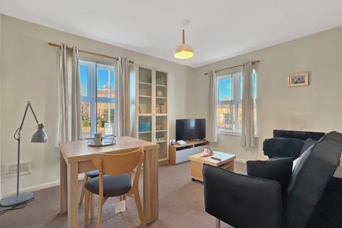 2 bedroom apartment for sale, Chichester House, Cambridge CB4