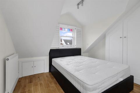 Studio for sale, Elm Grove, Cricklewood NW2