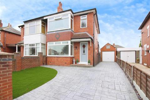 3 bedroom semi-detached house for sale, Somerville Green, Leeds LS14