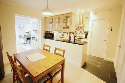 3 bedroom semi-detached house for sale, Somerville Green, Leeds LS14