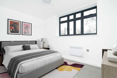 1 bedroom flat for sale, Cambridge Heath Road, London E2