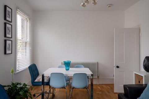 Flat B, 47 Richmond Road, London, E11 4BX