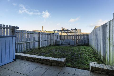 3 bedroom terraced house for sale, Weavers Avenue, Huddersfield HD7