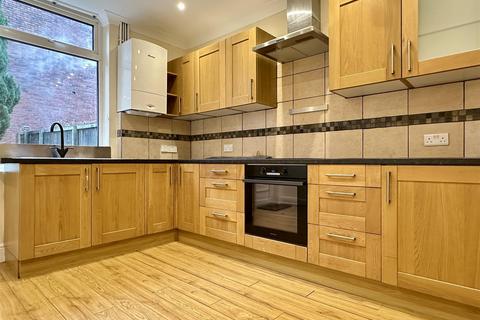 3 bedroom terraced house to rent, Spurr Street, Sheffield