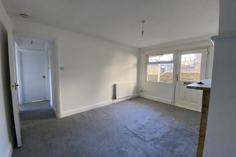 2 bedroom flat for sale, Queen Street, Deal, CT14