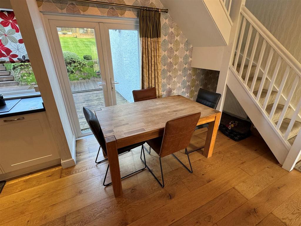 23 Trevemper Road Dining Area