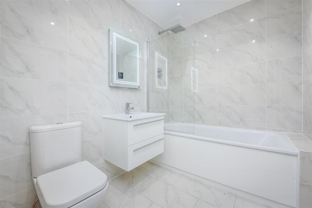 Rye Lane   Flat 7   Bathroom.jpg