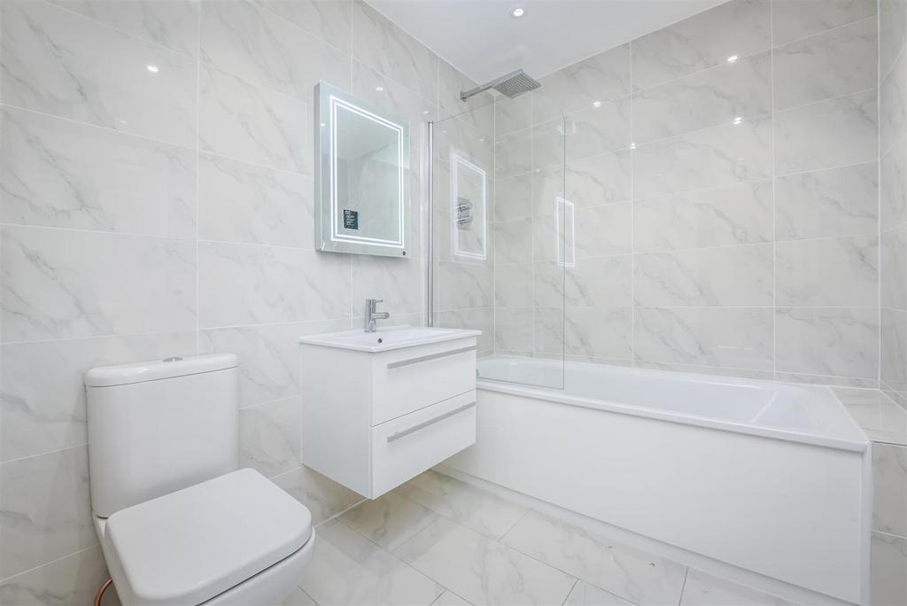 Rye Lane - Flat 7 - Bathroom.jpg