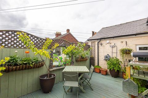 4 bedroom maisonette for sale, Chillingham Road, Heaton, Newcastle upon Tyne