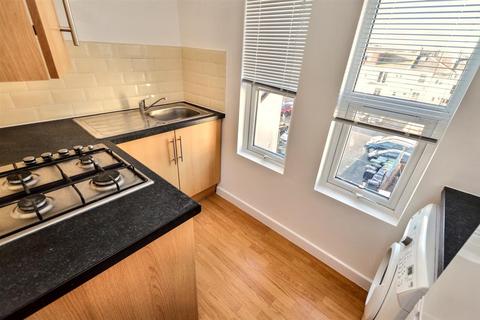 1 bedroom flat to rent, Langney Road, EastbourneEast Sussex