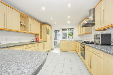 4 bedroom detached bungalow for sale, Park Street Lane, Park Street, St. Albans