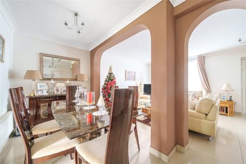 25 Benham Road, London, W7 1AQ