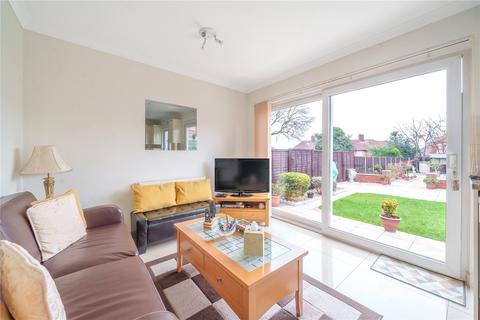 25 Benham Road, London, W7 1AQ